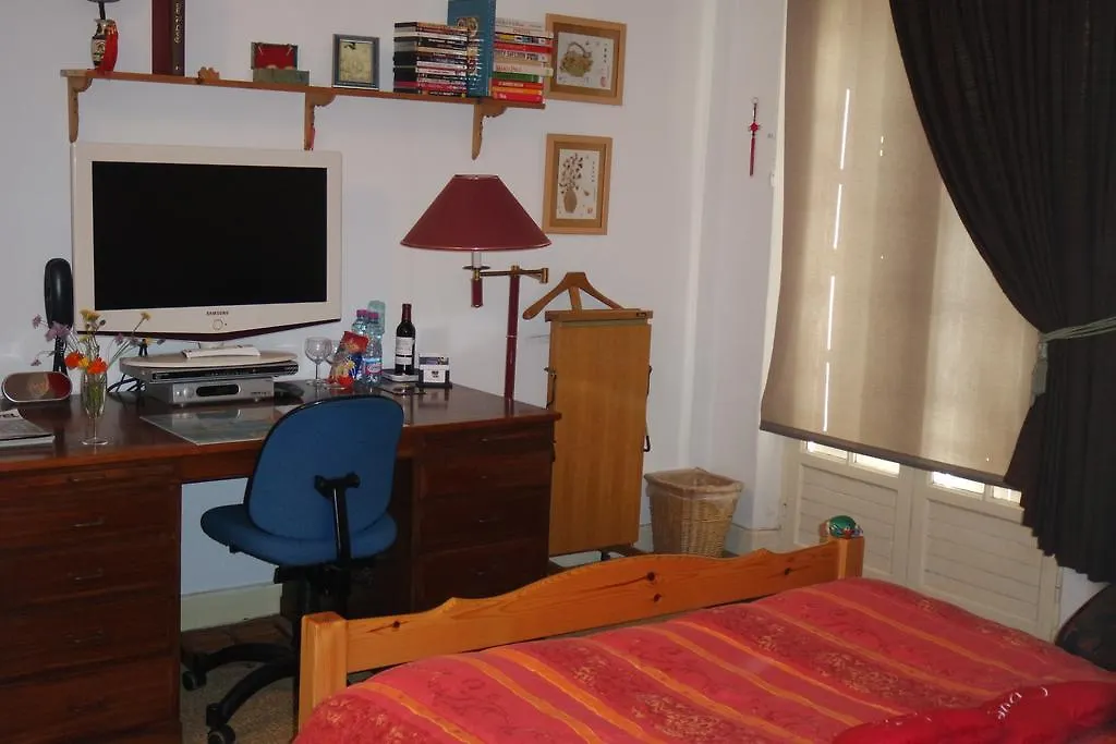 Le Balcon Des Jasses Bed and Breakfast Espere Bed & Breakfast