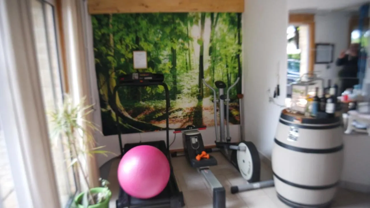Le Balcon Des Jasses Bed & Breakfast Espere